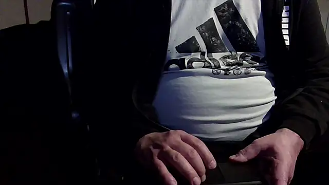 MultiOrgasmicLover online show from 12-20-25, 11:18