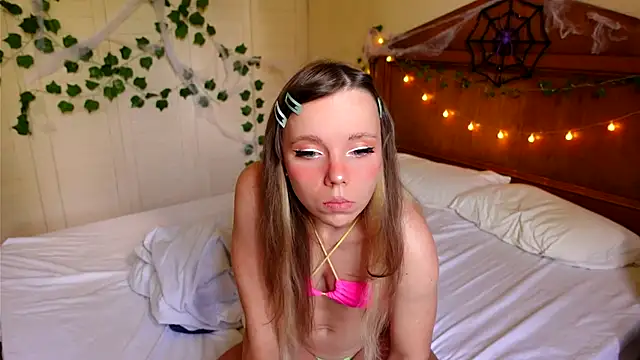 Ayra Lust online show from 10-18-25, 07:16