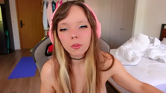 Ayra Lust online show from 02-20-26, 07:05