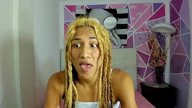 Brisahott online show from 01-31-25, 02:17