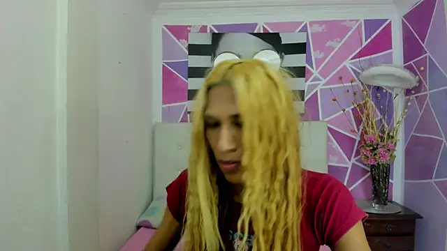 Brisahott online show from 02-01-25, 01:51