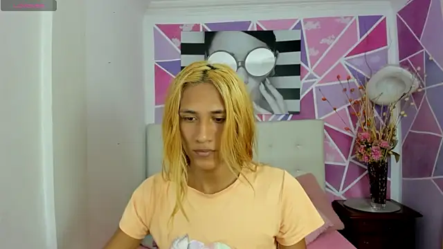 Brisahott online show from 02-04-25, 01:59