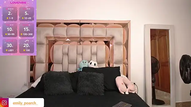 emilyaboott online show from 11-17-25, 12:25