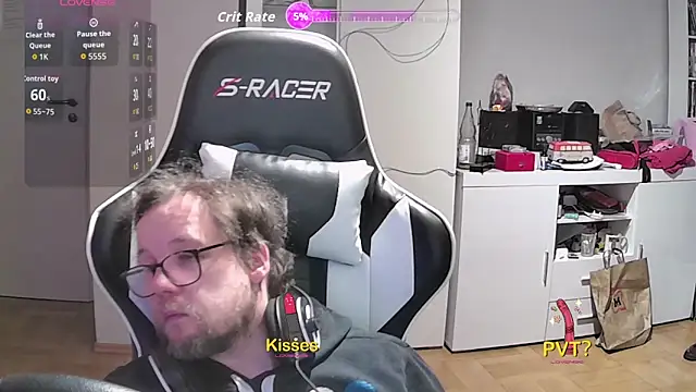 larsgessner30 online show from 11-11-25, 09:09