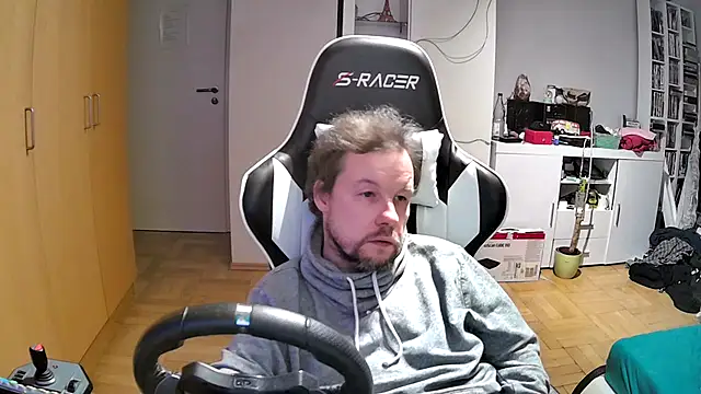 larsgessner30 online show from 10-23-25, 12:09