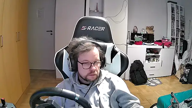 larsgessner30 online show from 10-30-25, 12:20