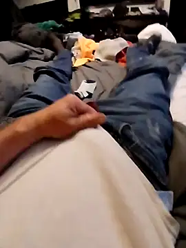 Snapshot of dougyhung2231 chatting on 11-15-25, 07:29 dougyhung2231 online show from 11-15-25, 07:29