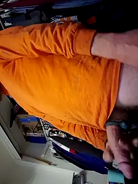 Snapshot of dougyhung2231 chatting on 03-20-26, 11:28 dougyhung2231 online show from 03-20-26, 11:28