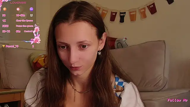 Milky flexy cat online show from 09-25-25, 12:11