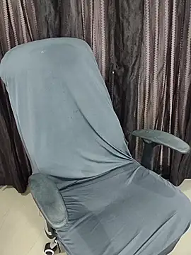 Snapshot of Tanvi-patil chatting on 11-06-25, 05:06 Tanvi-patil online show from 11-06-25, 05:06