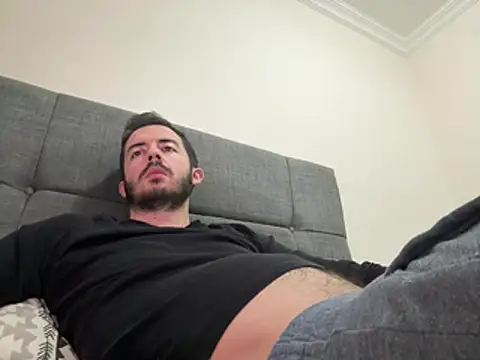 laynufff online show from 04-28-26, 04:00