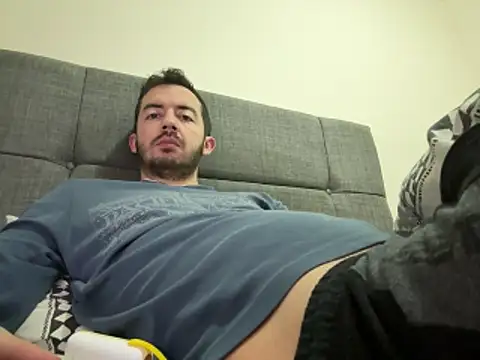 laynufff online show from 04-18-26, 05:32