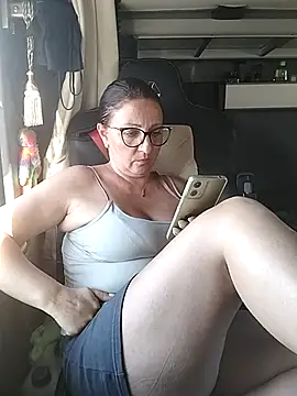 Snapshot of cuplubijoanna chatting on 10-06-25, 03:57 cuplubijoanna online show from 10-06-25, 03:57