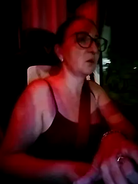 cuplubijoanna online show from 11-22-25, 12:10