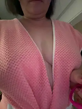 palzkybi123 online show from 10-27-25, 04:19