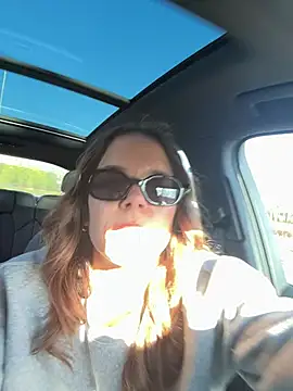 JuicyFruits93 online show from 02-04-26, 11:27