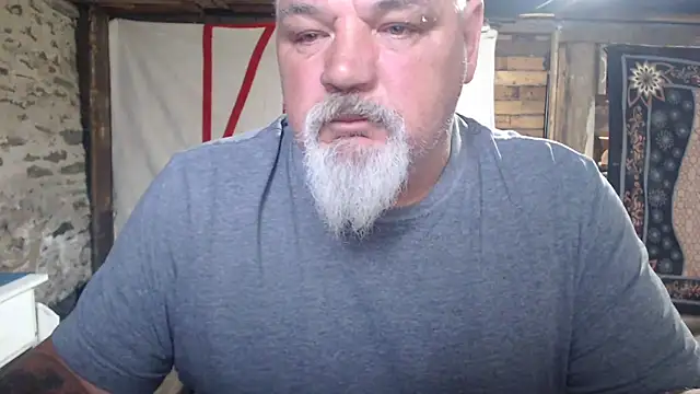 Newfiesausage1972 online show from 06-21-26, 09:20