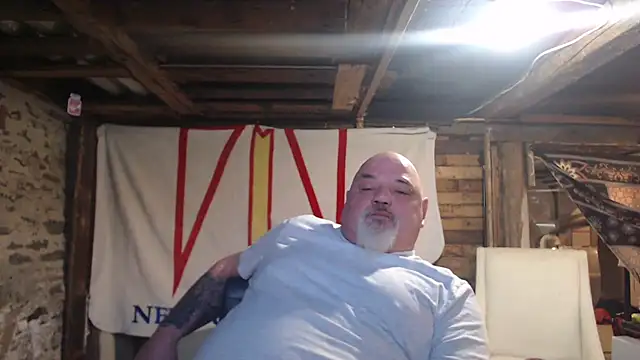 Newfiesausage1972 online show from 02-13-26, 12:38