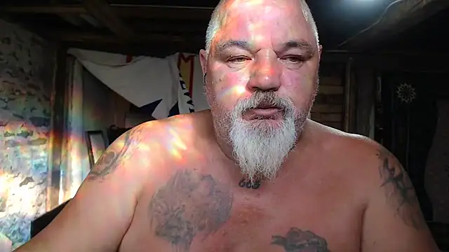 Newfiesausage1972 online show from 07-12-26, 10:54