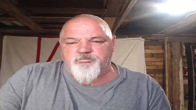 Newfiesausage1972 online show from 06-26-26, 11:27
