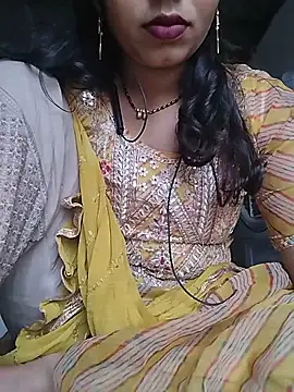 Snapshot of Simaran_bhabhi chatting on 06-11-26, 12:54 Simaran bhabhi online show from 06-11-26, 12:54