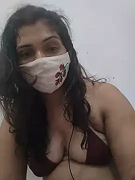 Snapshot of Simaran_bhabhi chatting on 06-14-26, 02:24 Simaran bhabhi online show from 06-14-26, 02:24