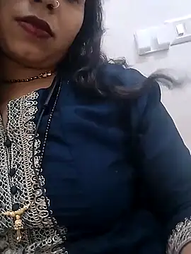 Snapshot of Simaran_bhabhi chatting on 06-30-26, 05:24 Simaran bhabhi online show from 06-30-26, 05:24