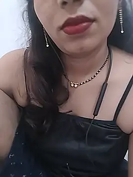 Snapshot of Simaran_bhabhi chatting on 07-19-26, 01:58 Simaran bhabhi online show from 07-19-26, 01:58