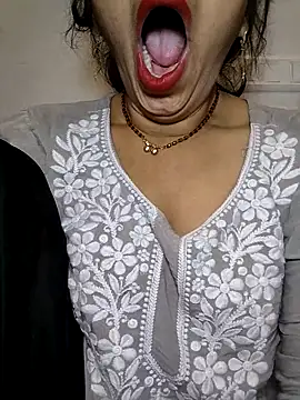 Simaran bhabhi online show from 04-14-26, 01:21