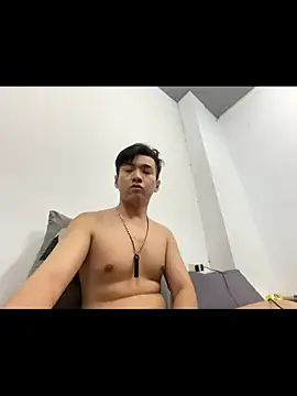 Adam XDZ online show from 04-15-26, 11:38