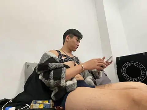 Adam XDZ online show from 04-04-26, 10:55