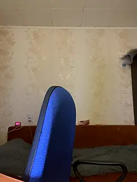 Snapshot of meanexx chatting on 10-12-25, 01:18 meanexx online show from 10-12-25, 01:18