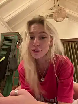 Snapshot of meanexx chatting on 01-20-25, 02:03 meanexx online show from 01-20-25, 02:03