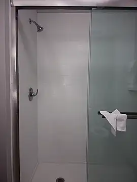 1BeautyN1Beast online show from 12-16-25, 11:58