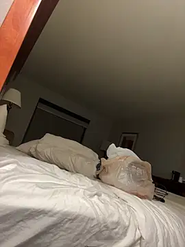 1BeautyN1Beast online show from 11-11-25, 01:44