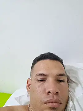 kinke31 online show from 04-28-26, 03:33