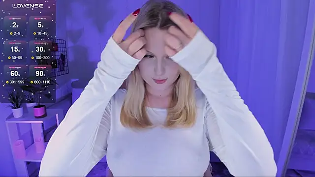 Honey blonde online show from 06-21-26, 08:14