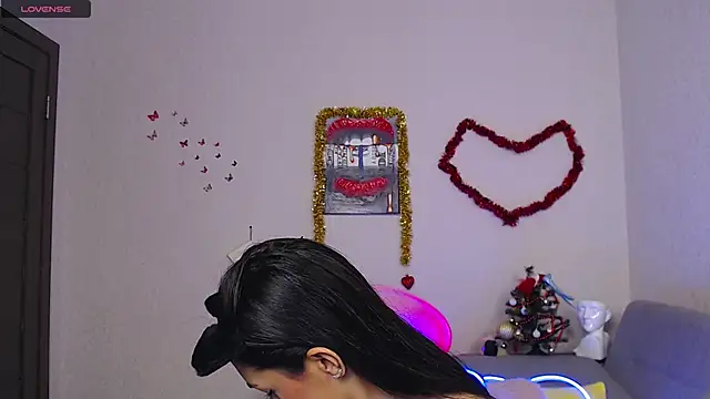 Lina Robbins online show from 01-03-25, 04:22