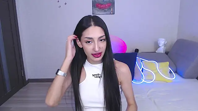 Lina Robbins online show from 02-28-25, 05:15