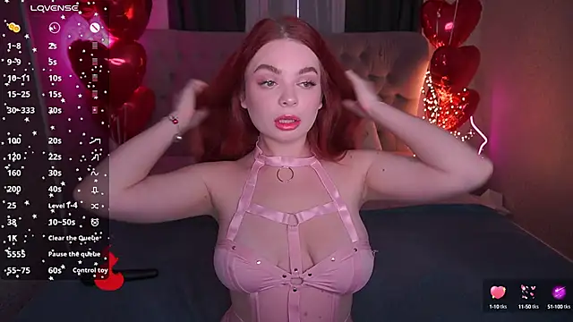 Snapshot of CarolinaDia chatting on 02-18-25, 06:37 CarolinaDia online show from 02-18-25, 06:37