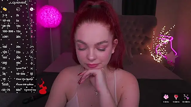 Snapshot of CarolinaDia chatting on 03-16-25, 11:37 CarolinaDia online show from 03-16-25, 11:37