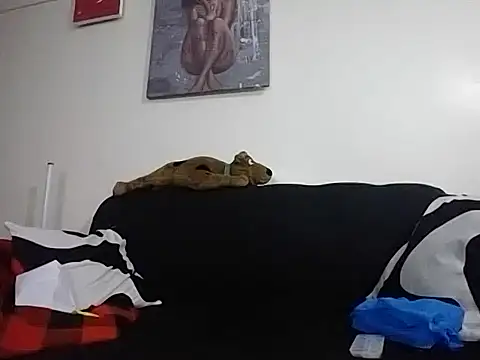 Snapshot of hoely_grail01 chatting on 10-01-25, 04:33 hoely grail01 online show from 10-01-25, 04:33