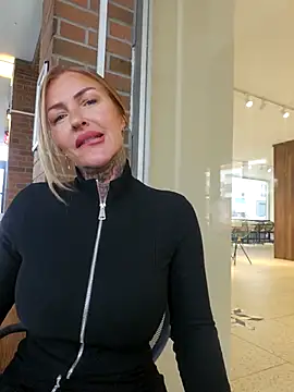 YourMommyBlair online show from 02-17-26, 06:54