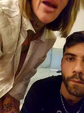 YourMommyBlair online show from 11-25-25, 03:56