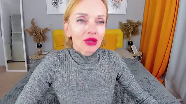 AmandaWesson online show from 03-11-25, 06:30