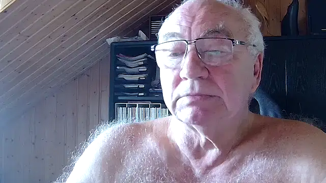 Snapshot of biggandybig chatting on 03-30-26, 09:55 biggandybig online show from 03-30-26, 09:55