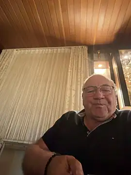 biggandybig online show from 05-10-26, 02:37