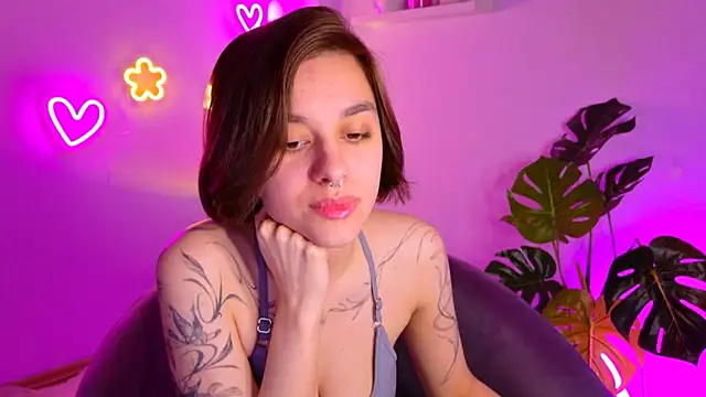 Snapshot of Celine_Dionn chatting on 05-14-26, 03:47 Celine Dionn online show from 05-14-26, 03:47