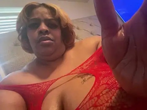 Missredboneo12 online show from 11-06-25, 04:22