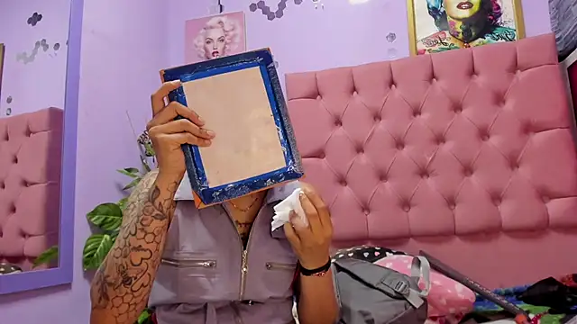 Yaumiko online show from 11-25-25, 12:16